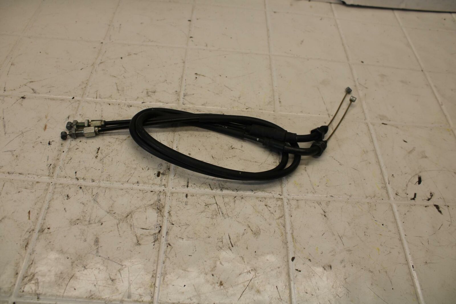 11-13 HONDA CBR250R THROTTLE CABLES LINES BB13