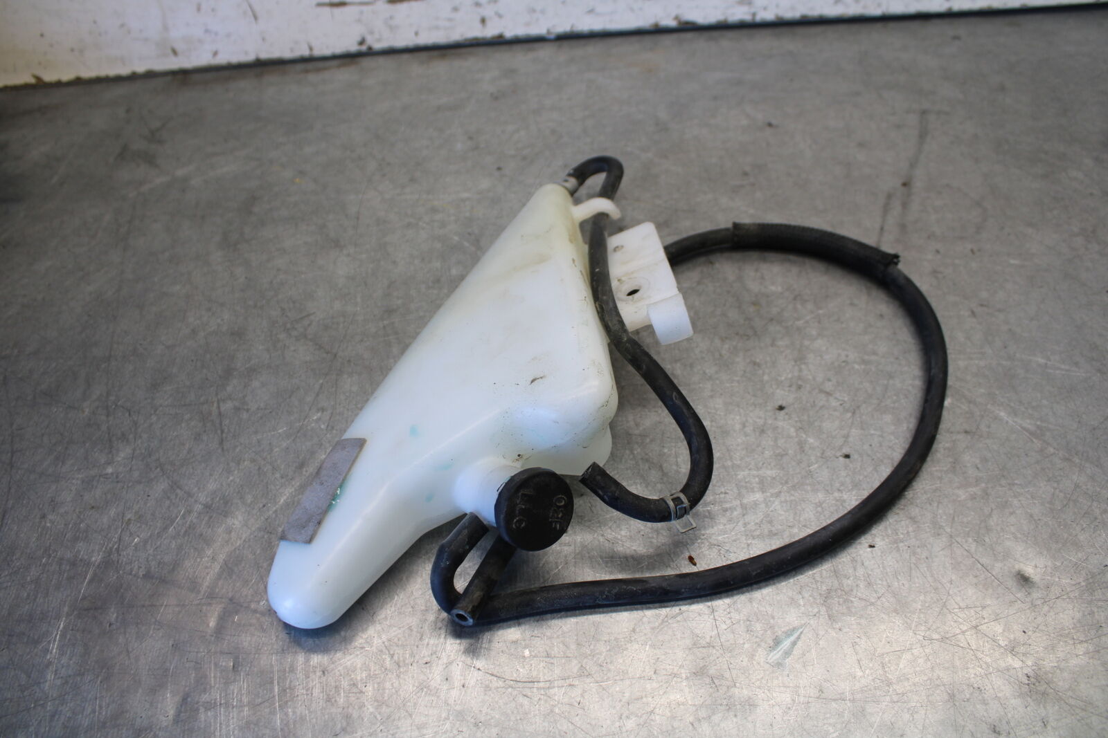 11-24 SUZUKI GSXR750 COOLANT WATER TANK RESERVOIR BOTTLE BB687