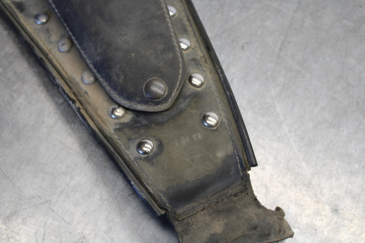 02-04 HONDA VTX1800S GAS TANK FUEL CELL BELT BB712
