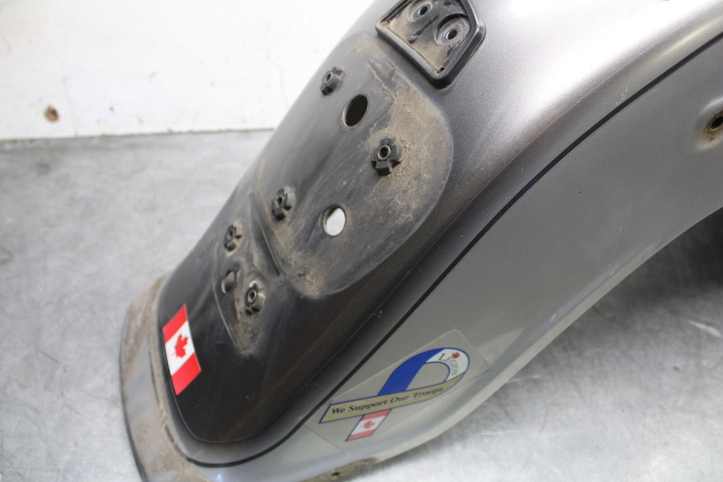 05-09 SUZUKI BOULEVARD C90 REAR BACK WHEEL FENDER MUD GUARD BB692