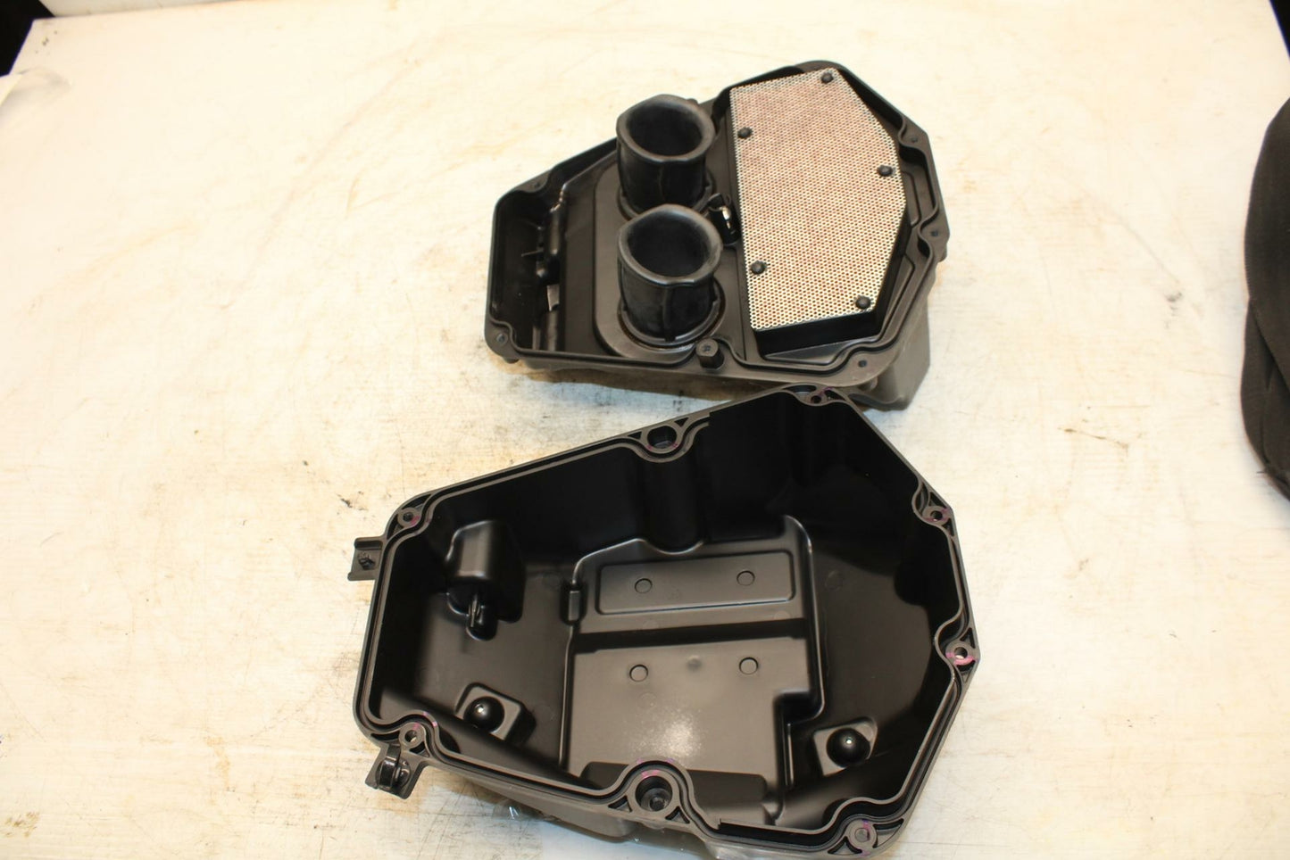 17-20 KAWASAKI NINJA 650 AIRBOX AIR INTAKE FILTER BOX BB364