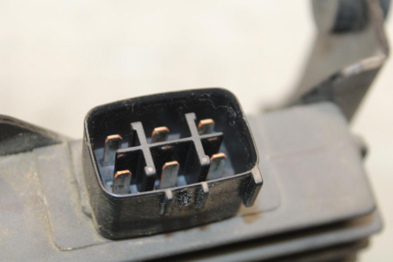 2014 Kawasaki Ninja 650 EX650E RECTIFIER VOLTAGE REGULATOR 21066-0033 BB569