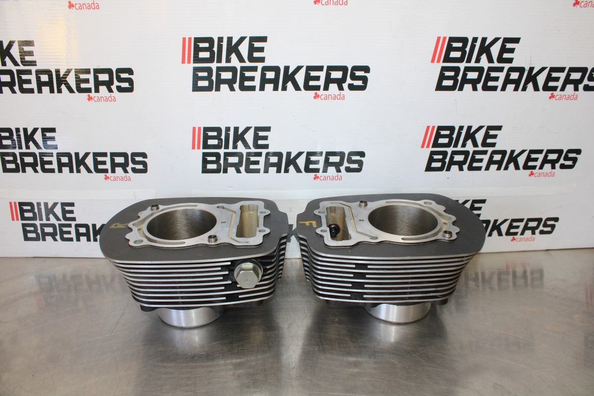 03-17 VICTORY VEGAS ENGINE TOP END CYLINDER SET BB874