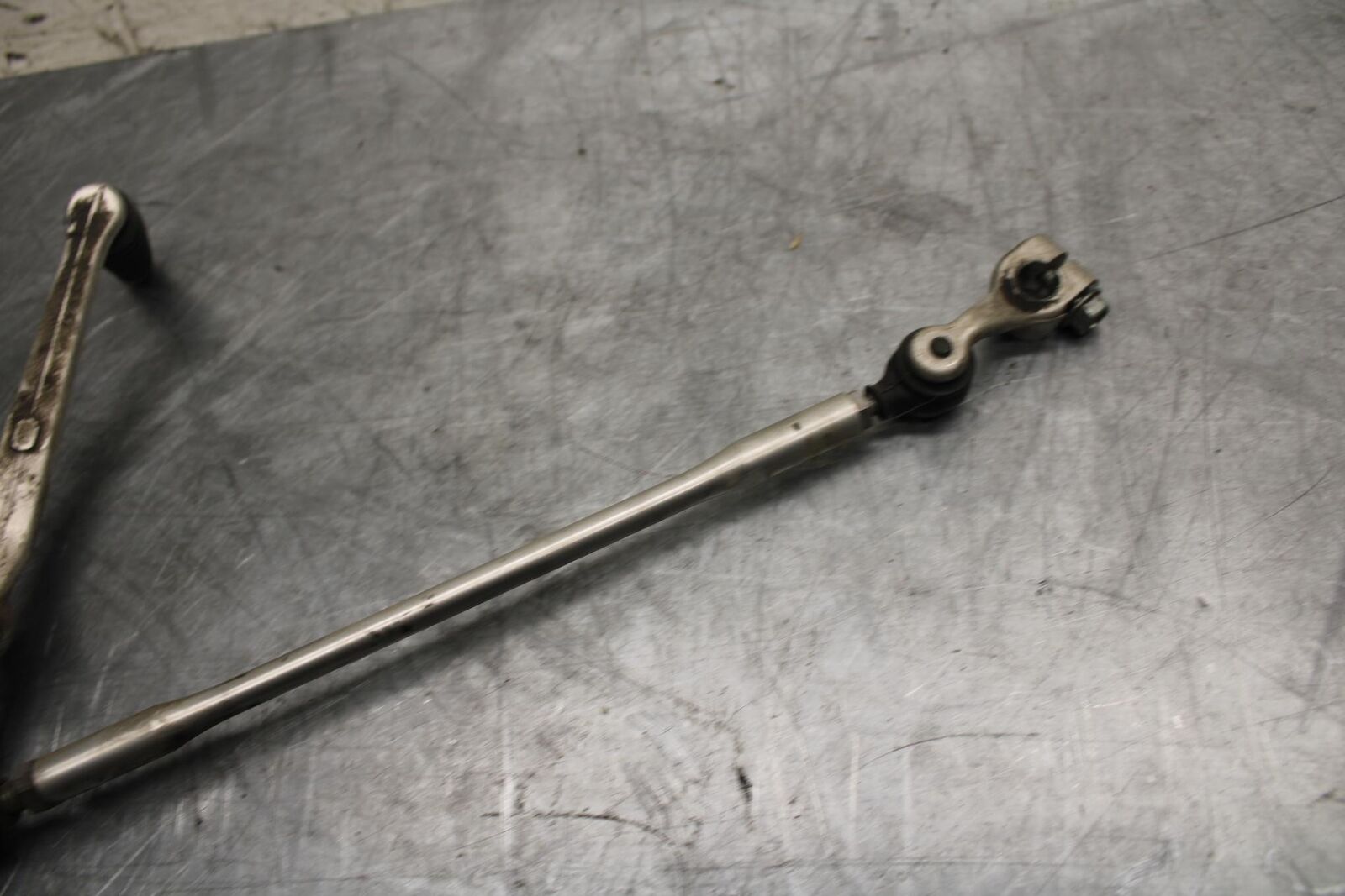 07 YAMAHA YZF R6 SHIFTER LINKAGE SHIFT LINK PEDAL 2C0-18110-01-00 BB495