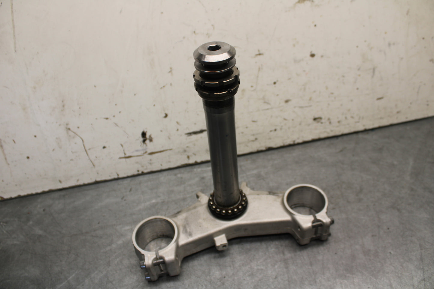 13-18 KAWASAKI NINJA ZX6R FRONT FORKS CLAMP LOWER TRIPLE TREE 44037-0136 BB666