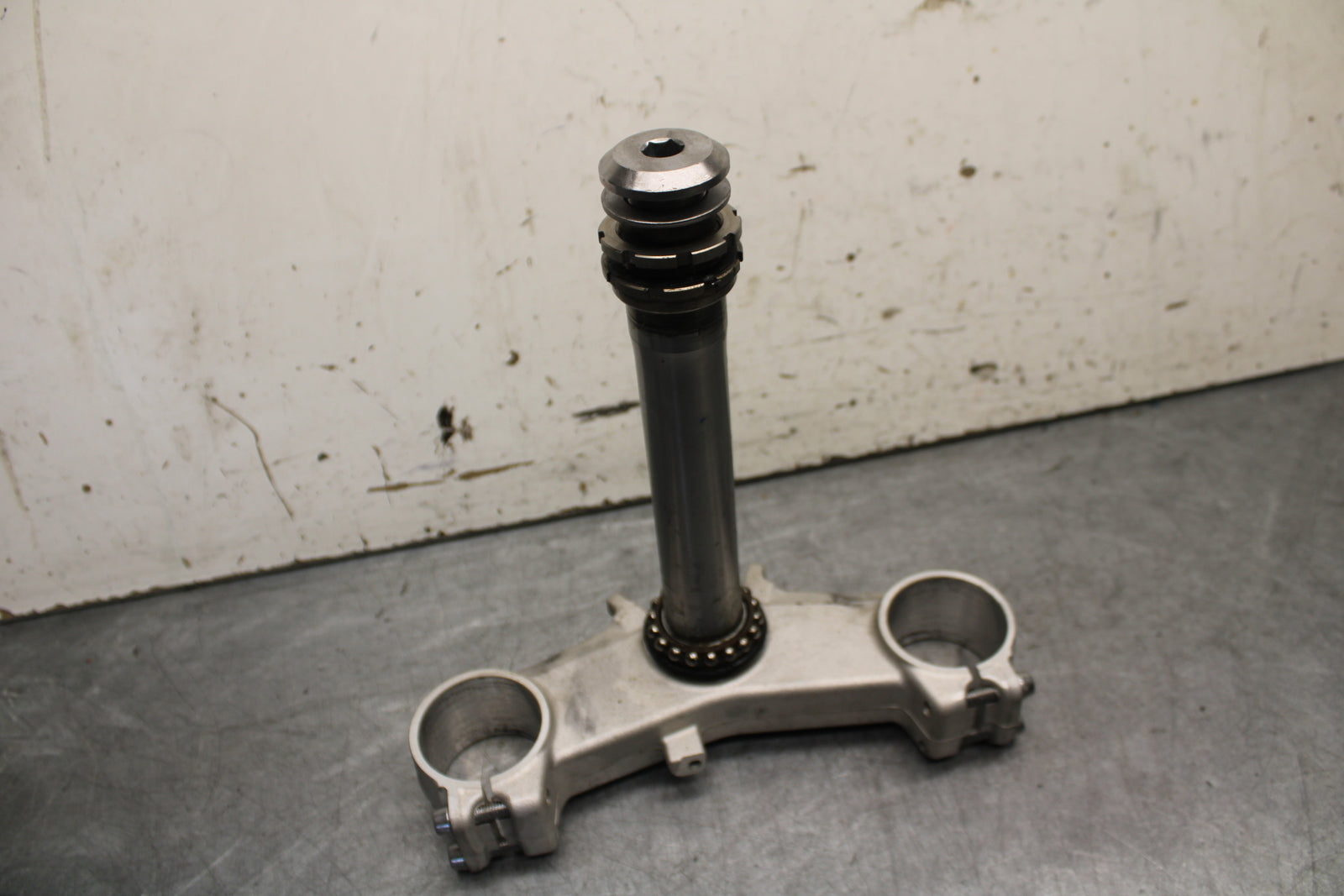 13-18 KAWASAKI NINJA ZX6R FRONT FORKS CLAMP LOWER TRIPLE TREE 44037-0136 BB666