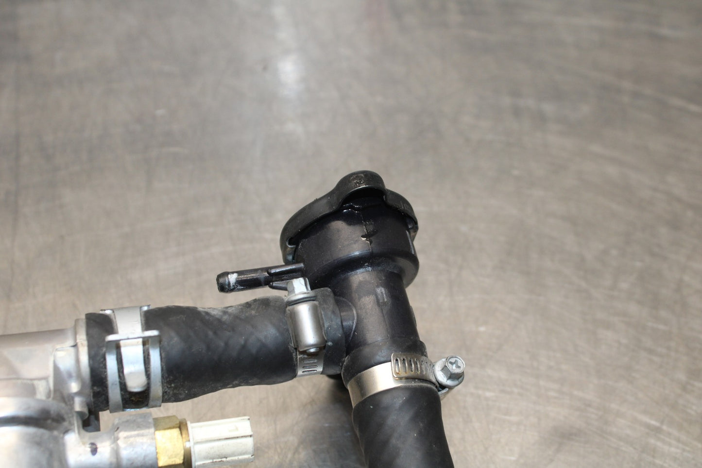 13-17 KAWASAKI NINJA 300 EX300 ABS THERMOSTAT W HOUSING ASSEMBLY BB187