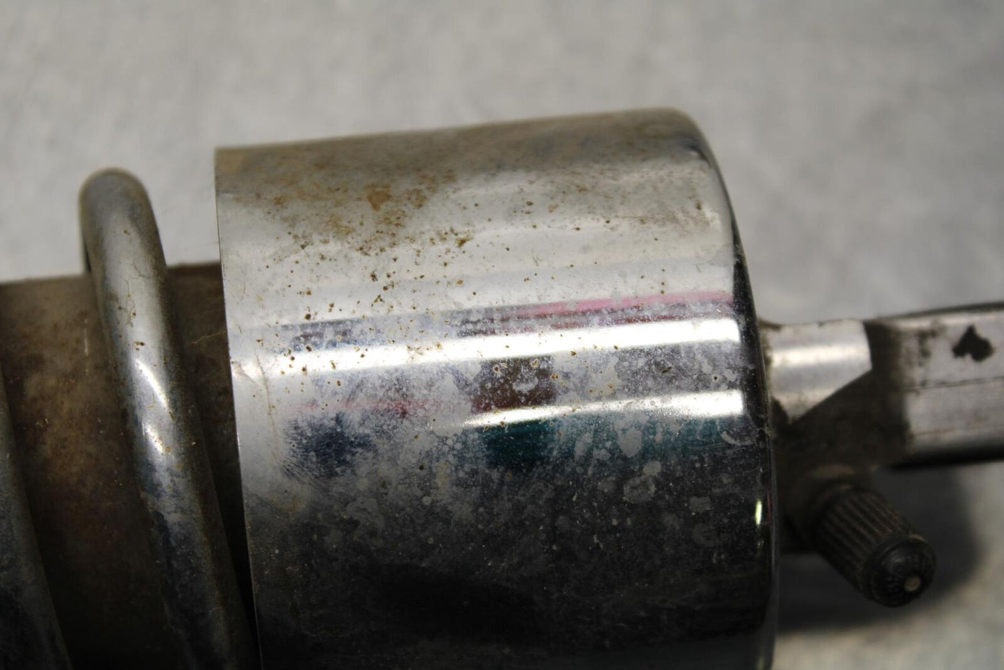 2005 Kawasaki Vulcan 1500 VN REAR BACK SHOCK ABSORBER PAIR 45014-0088 BB576