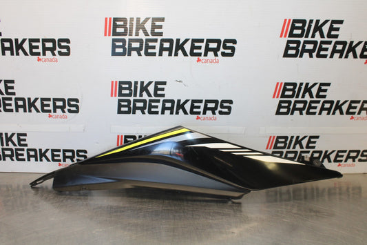 15-17 YAMAHA YZF R3 RIGHT REAR BACK TAIL FAIRING COWL SHROUD BB003