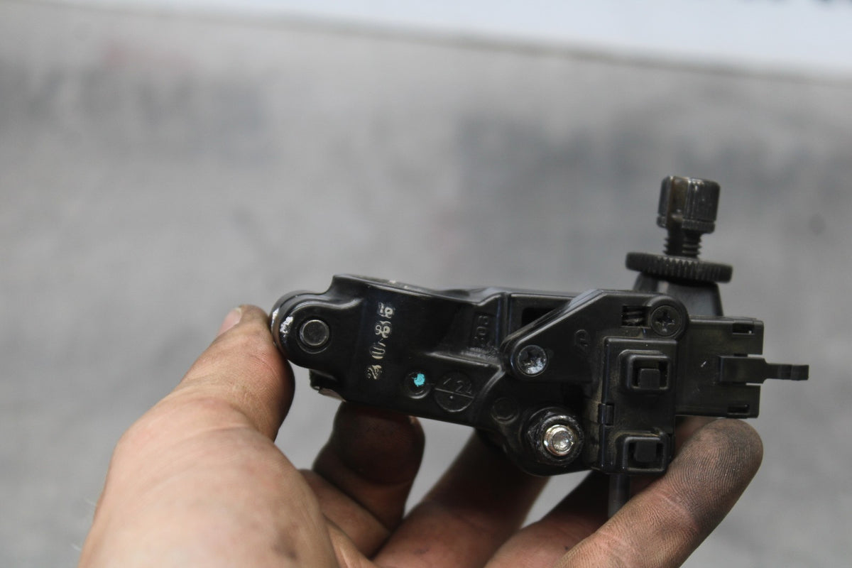 24-25 KAWASAKI NINJA 500 ABS CLUTCH LEVER PERCH MOUNT BRACKET BB899