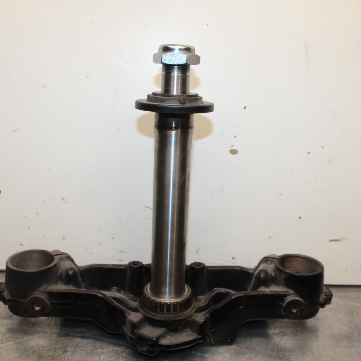 03-08 KAWASAKI VULCAN 1600 FRONT FORKS CLAMP LOWER TRIPLE TREE STEM BB616