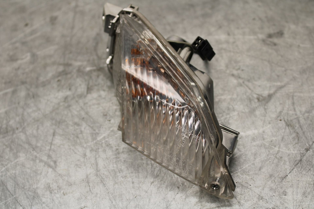 15-21 SUZUKI GSXR600 RIGHT REAR BACK TURN SIGNAL LIGHT INDICATOR BB418