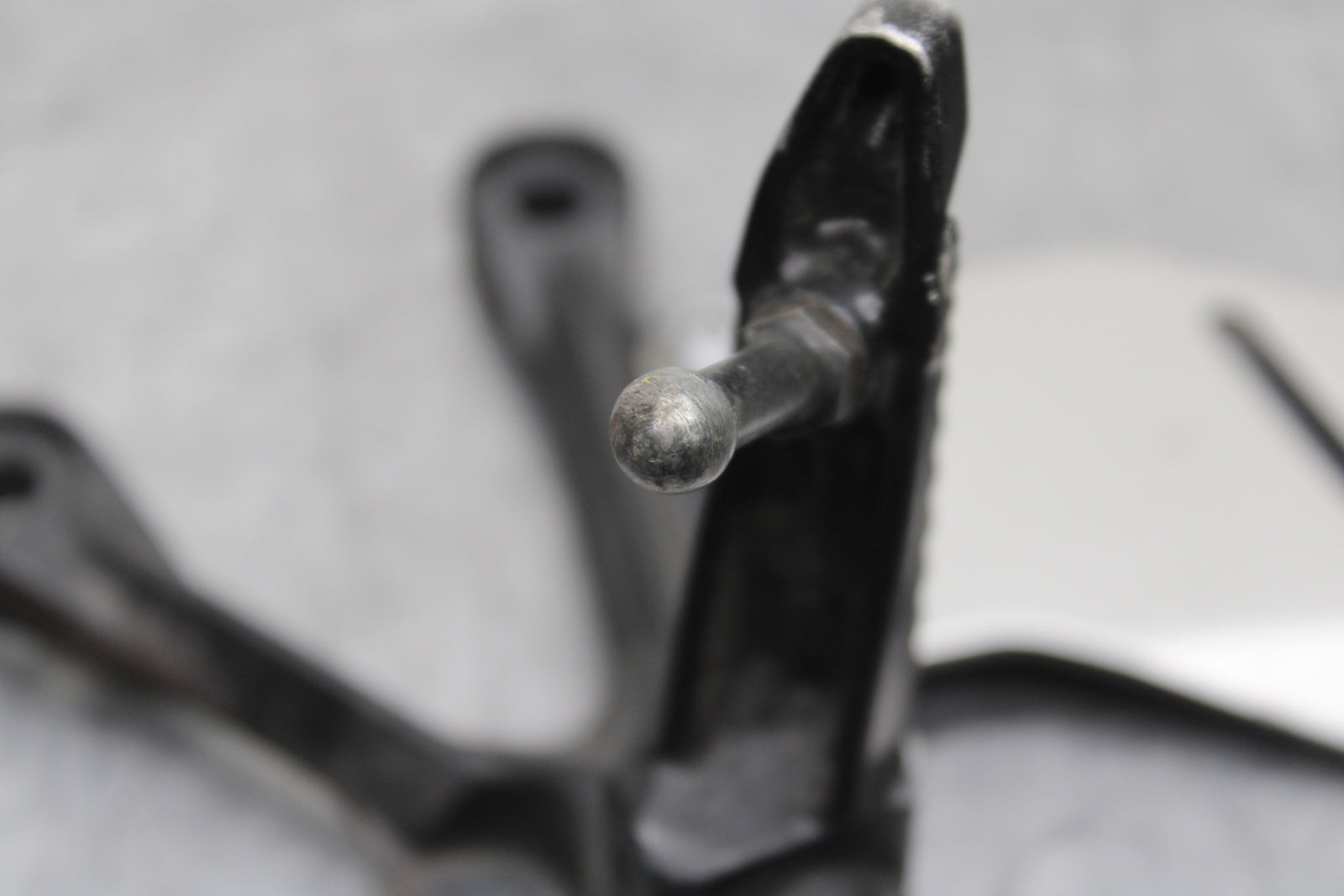 13-17 KAWASAKI NINJA ZX6R ZX636E LEFT REARSET REAR SET DRIVER FOOT PEG BB735