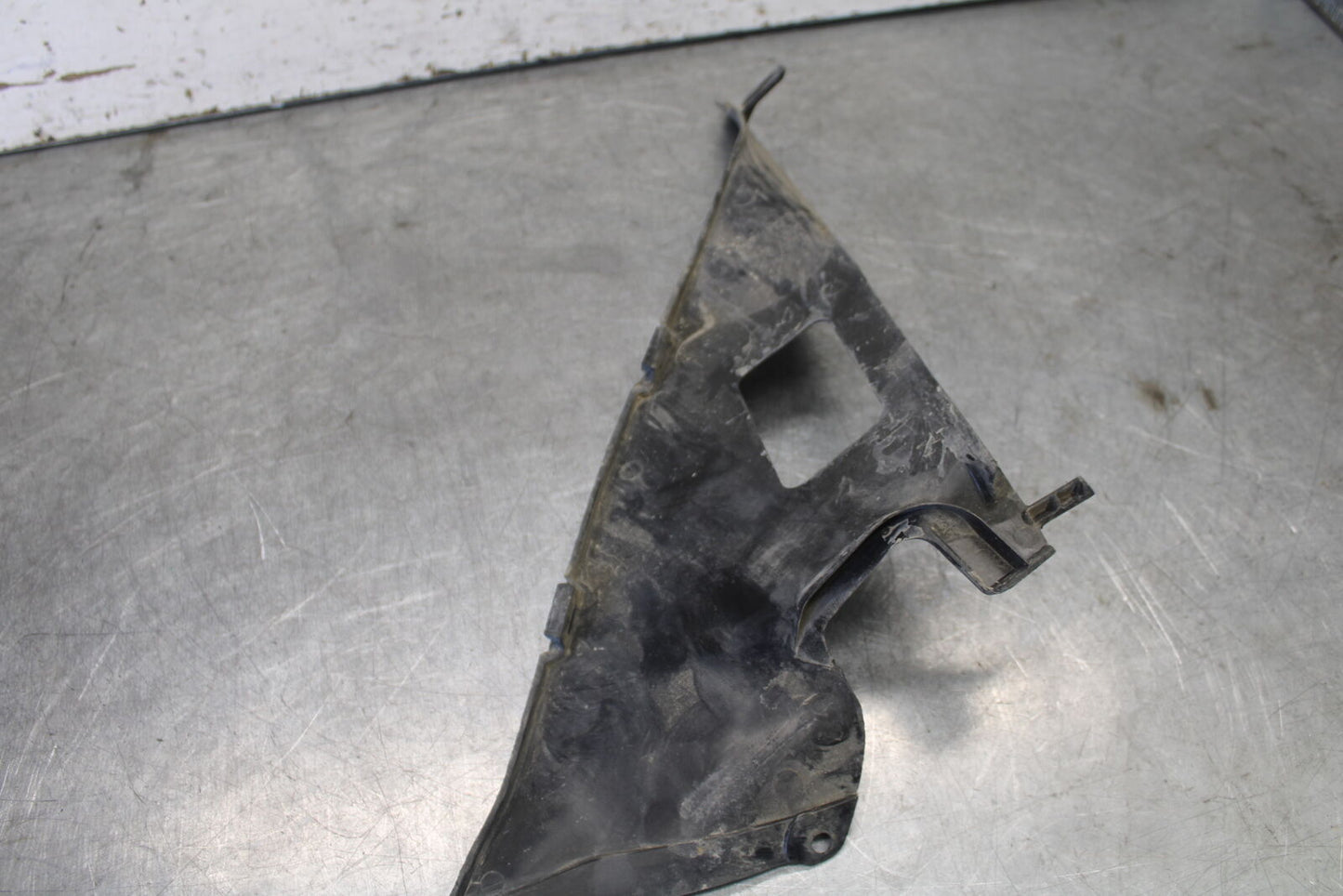 06-07 SUZUKI GSXR 600 RIGHT LEFT INNER FAIRINGS COWLS PANELS TRIMS BB694