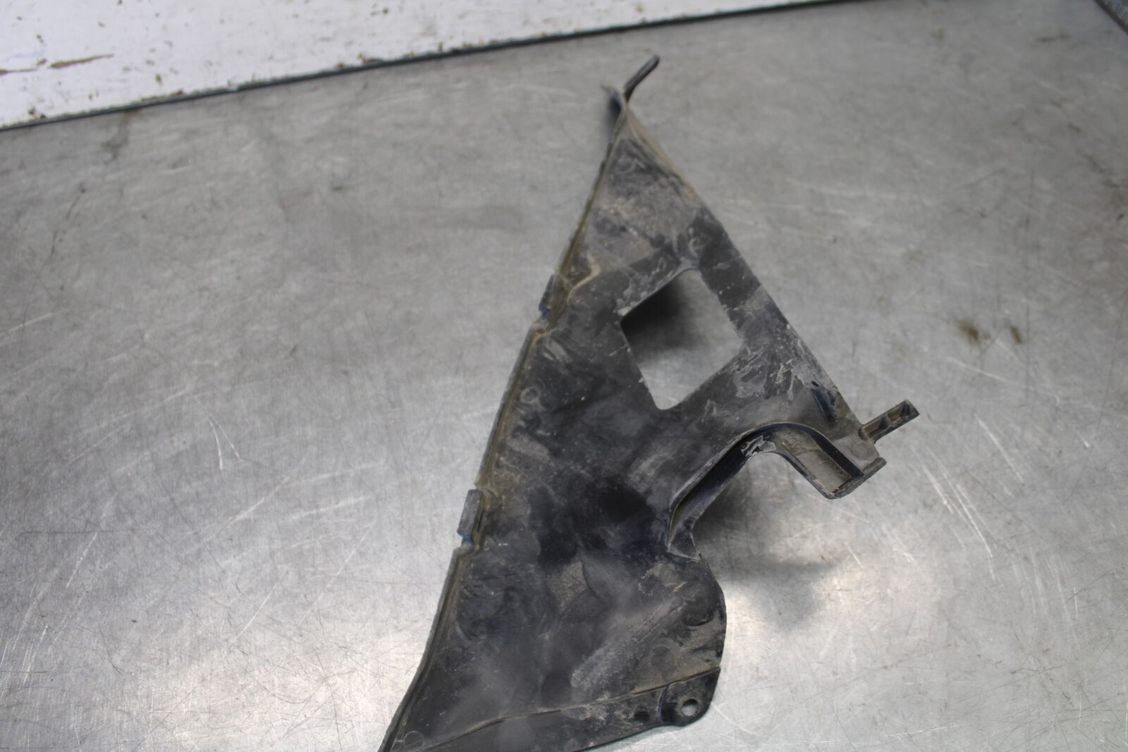 06-07 SUZUKI GSXR 600 RIGHT LEFT INNER FAIRINGS COWLS PANELS TRIMS BB694