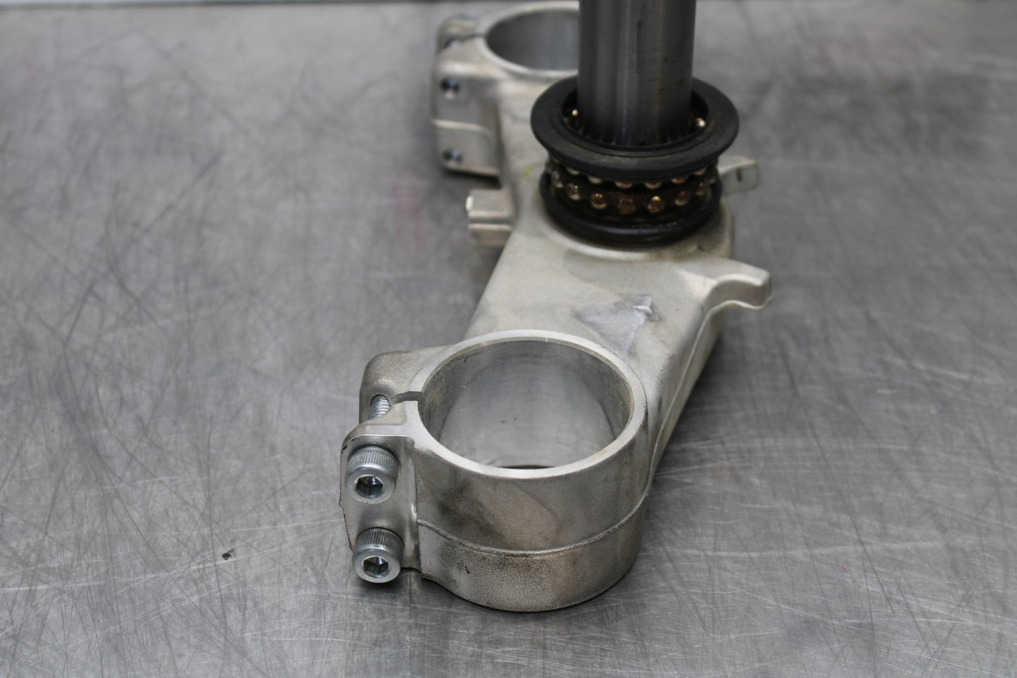 21-23 KAWASAKI NINJA ZX6R FRONT FORKS CLAMP LOWER TRIPLE TREE STEM BB179