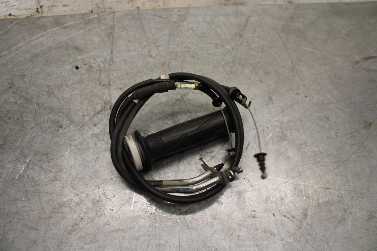 2015 Yamaha YZF R3 THROTTLE CABLES LINES TUBE 1WD-F6301-00-00 BB526