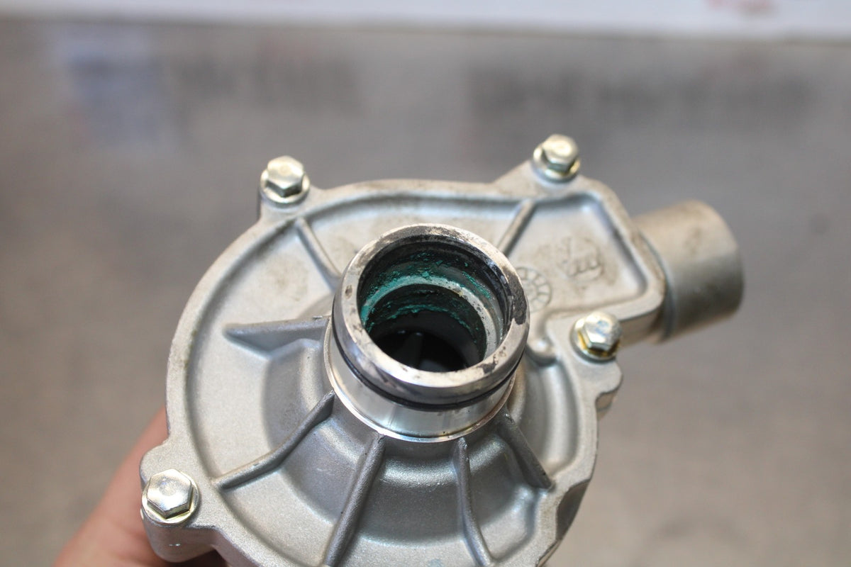 15 TRIUMPH TIGER 800 ENGINE MOTOR OIL PUMP BB873