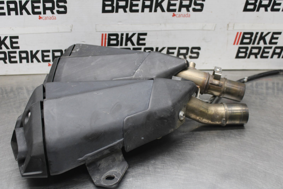 10-13 KAWASAKI Z1000 EXHAUST PIPE MUFFLER SLIP ON CAN SILENCER SET PAIR BB421