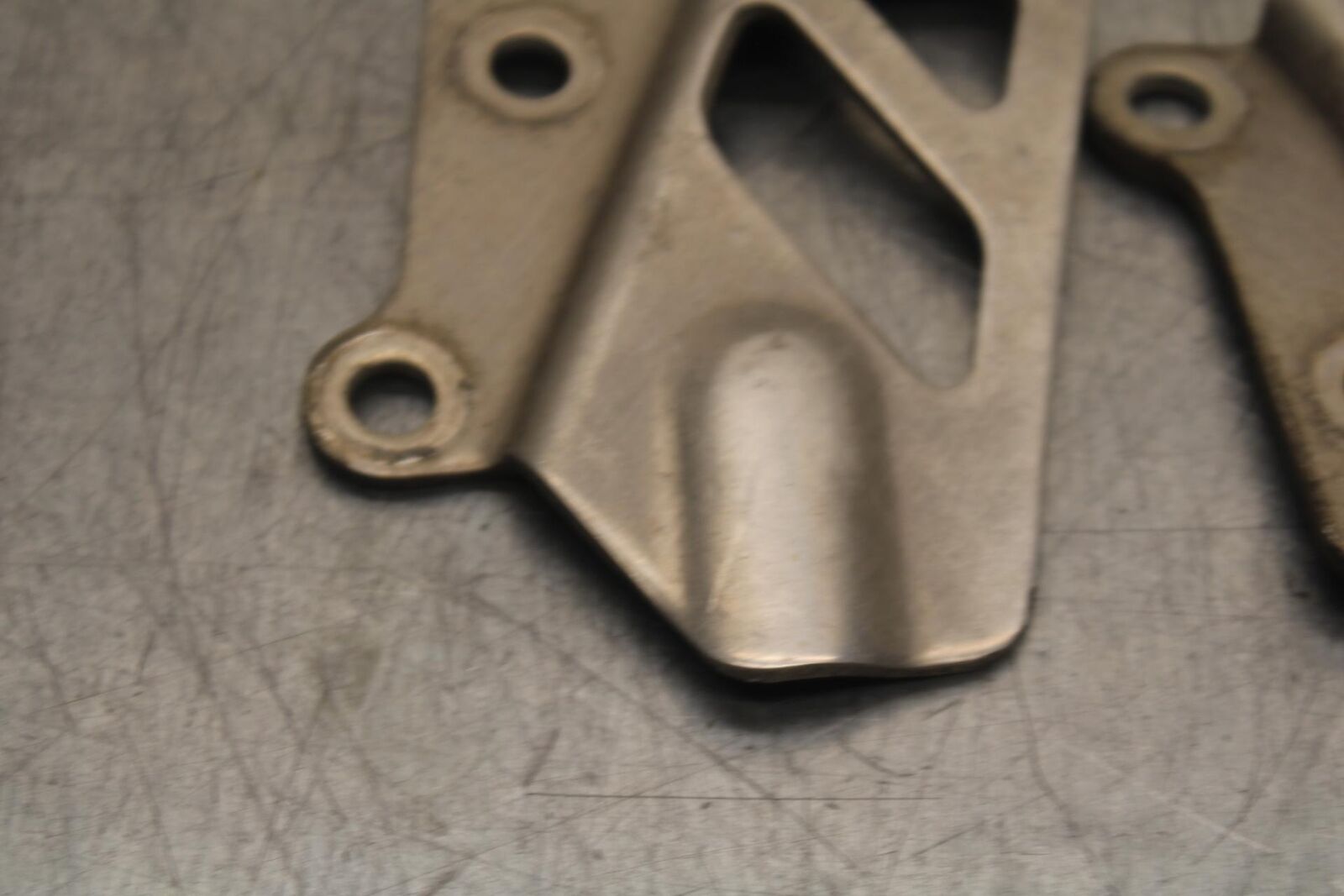 1988 Yamaha FZ600 LEFT RIGHT REARSET REAR SET HEEL GUARD COVER  BB601