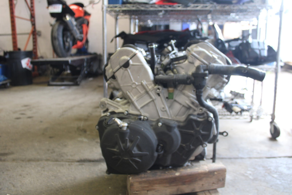 24 APRILIA TUONO V4 1100 FACTORY ABS ENGINE MOTOR BB887
