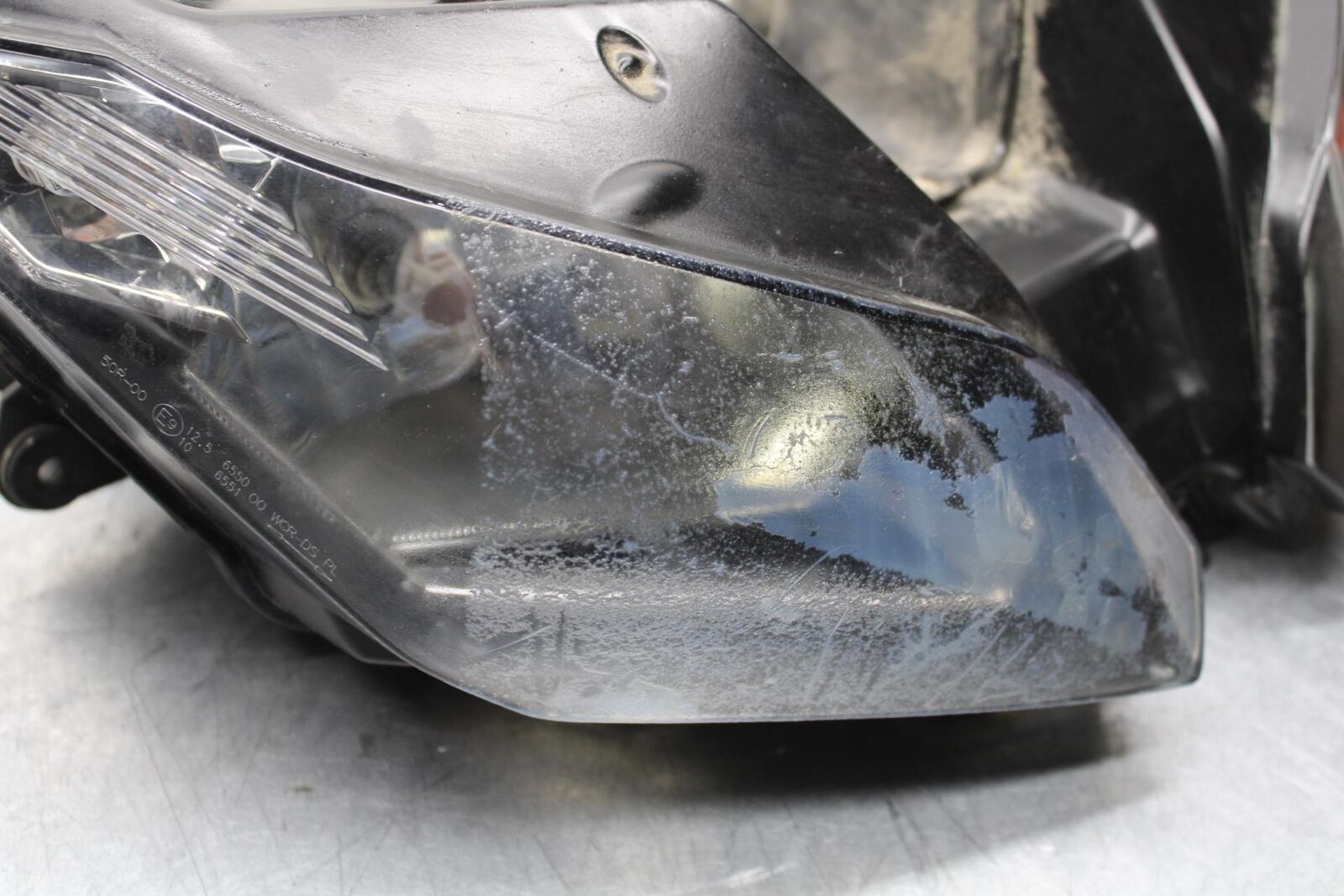 2015 Kawasaki Ninja 300 EX300 FRONT HEADLIGHT HEAD LIGHT LAMP 23007-0174 BB61