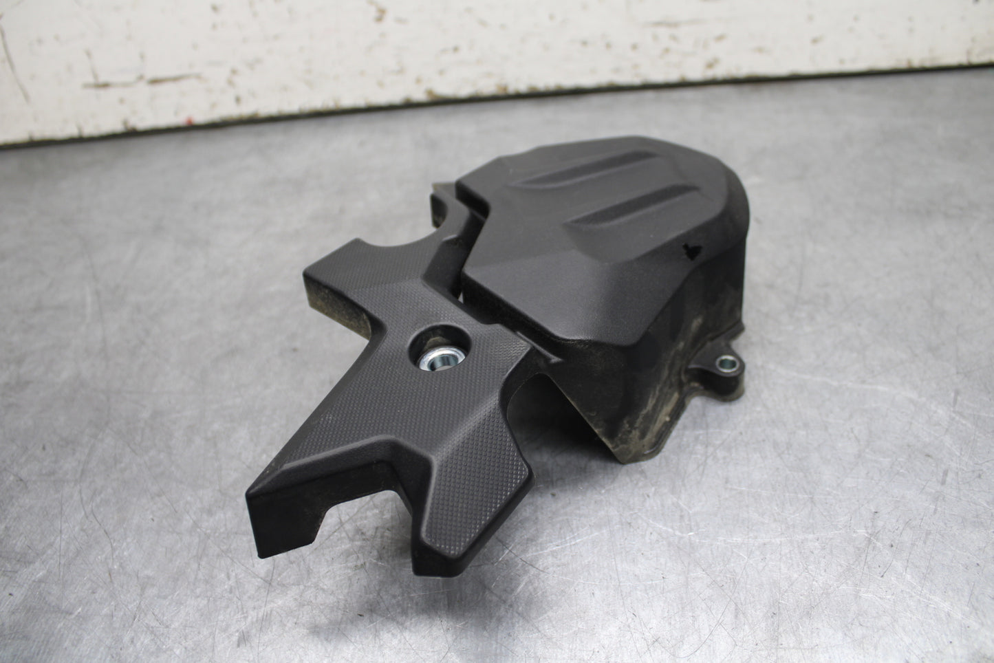 24 KAWASAKI NINJA 500 ABS ENGINE SPROCKET COVER BB730