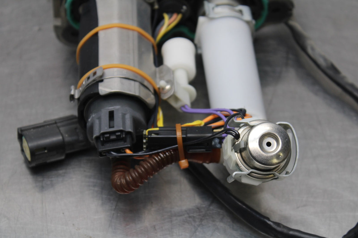 09 HARLEY-DAVIDSON SPORTSTER 1200 CUSTOM XL1200C FUEL GAS PUMP BB776