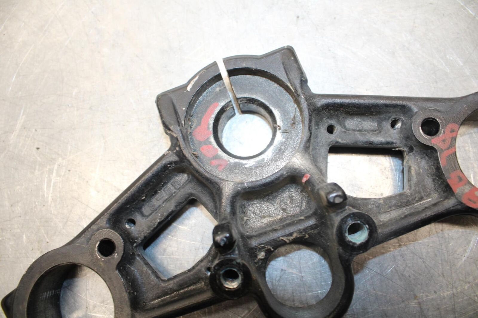 1984 Honda Interceptor 750 VF750F FORKS UPPER TRIPLE TREE CLAMP BB38