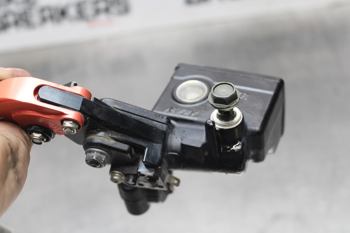 07 KAWASAKI NINJA 650 EX650 FRONT BRAKE MASTER CYLINDER w/ LEVER BB844