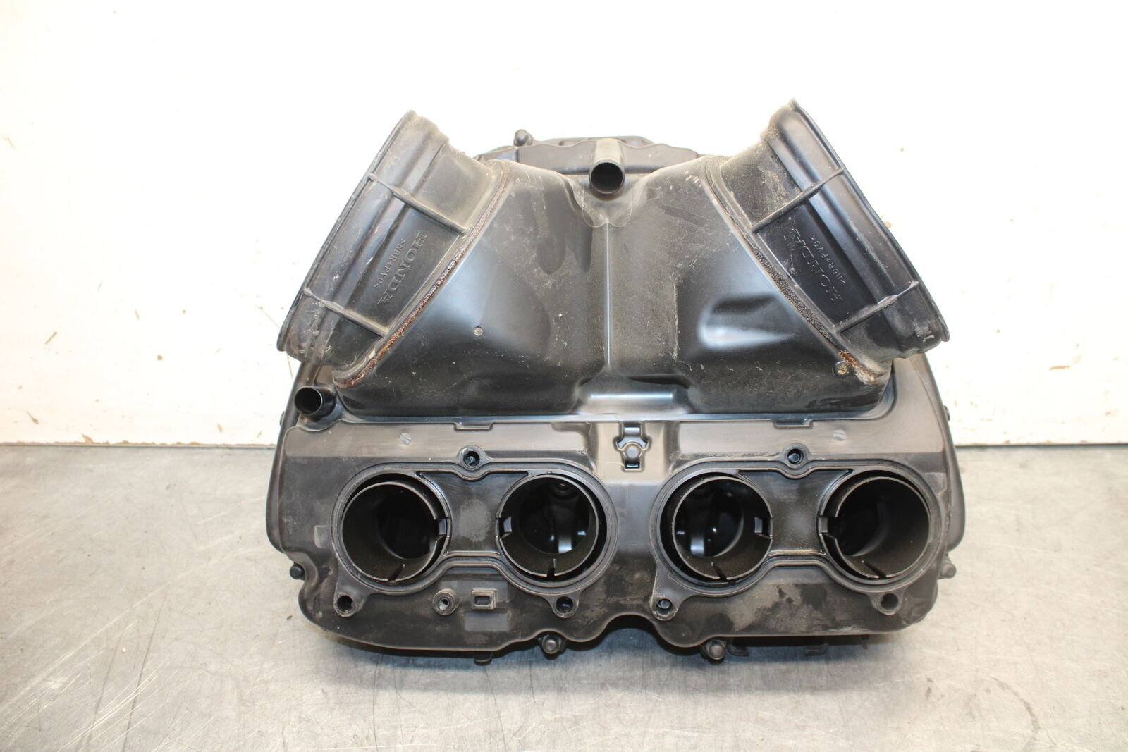 17-21 HONDA CBR1000RR SP AIRBOX AIR INTAKE FILTER BOX BB681