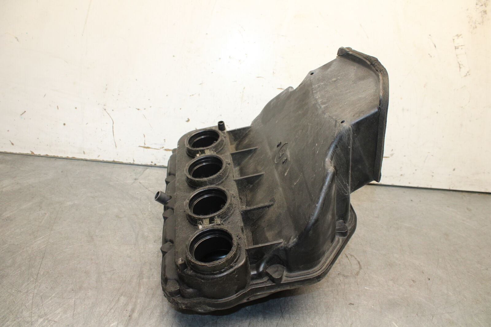 03-04 KAWASAKI NINJA ZX6RR AIRBOX AIR INTAKE FILTER BOX BB684