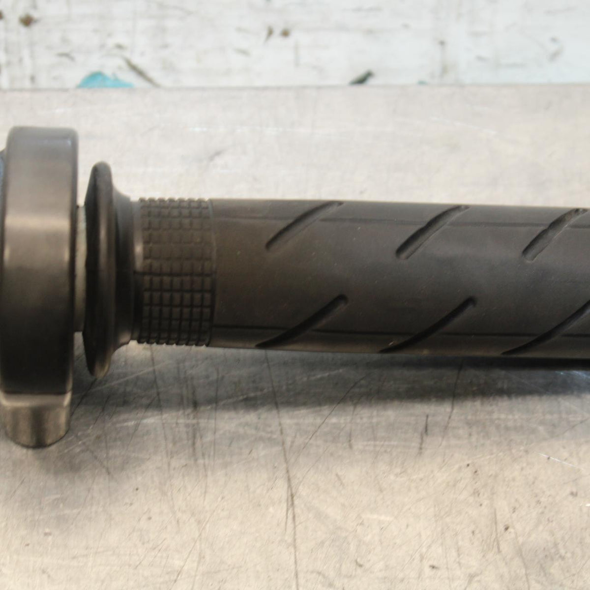 2000 Honda Super Hawk 1000 VTR1000F RIGHT THROTTLE GRIP BB577