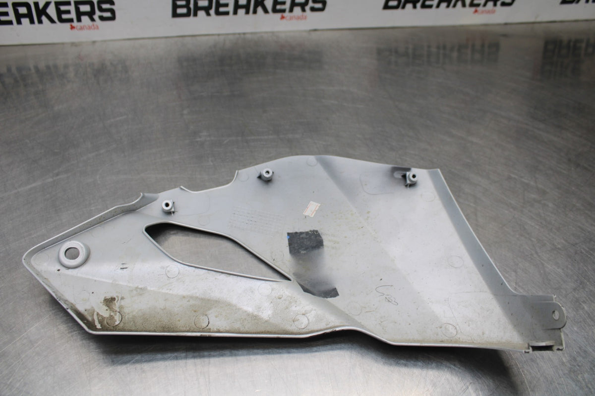 24-25 KAWASAKI NINJA ZX4R LEFT LOWER BOTTOM BELLY SIDE FAIRING COWL BB840
