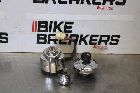 95 HONDA SHADOW 1100 IGNITION LOCK KEY SET W/ GAS CAP AND SIDE LOCK BB885