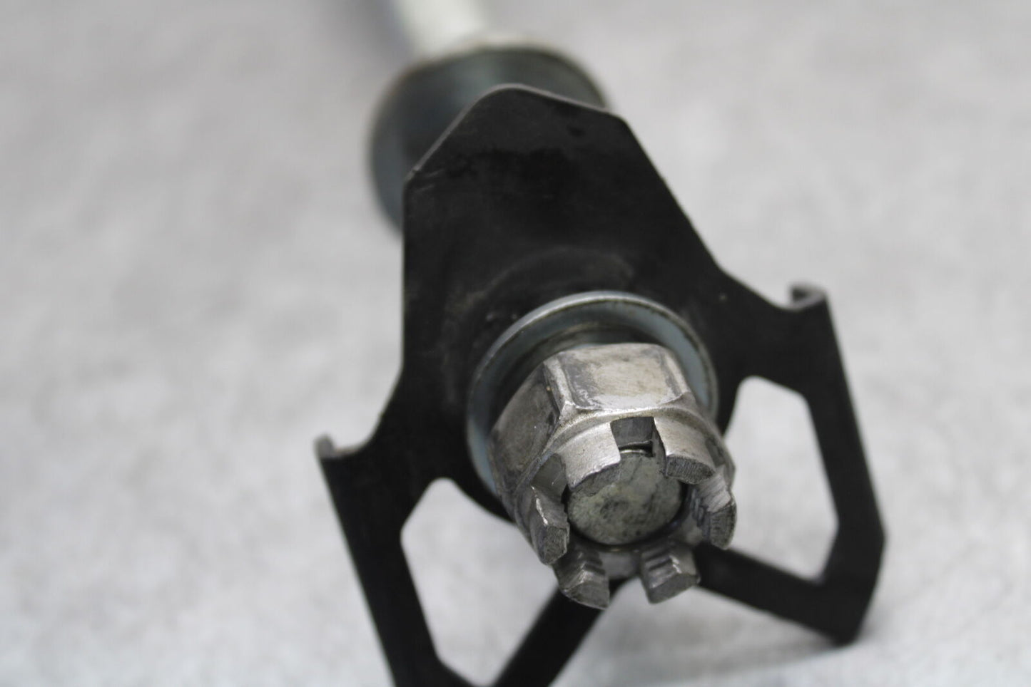 18-23 KAWASAKI NINJA 400 REAR AXLE BACK WHEEL RIM PIVOT BOLT AXEL BB660