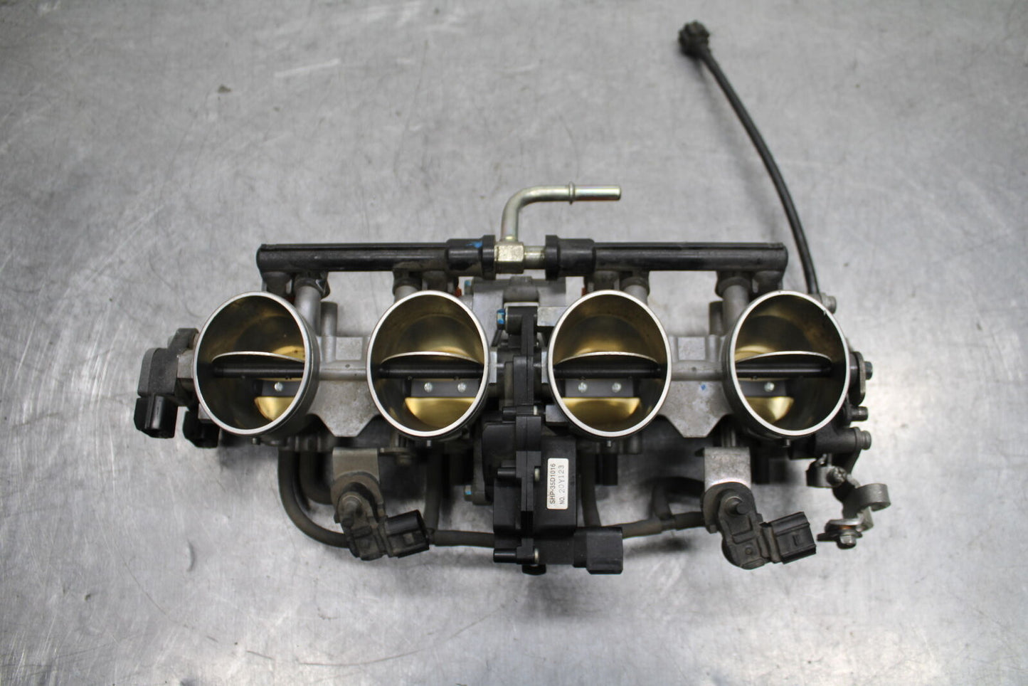 13-18 KAWASAKI NINJA ZX6R MAIN FUEL INJECTORS / THROTTLE BODIES BB118