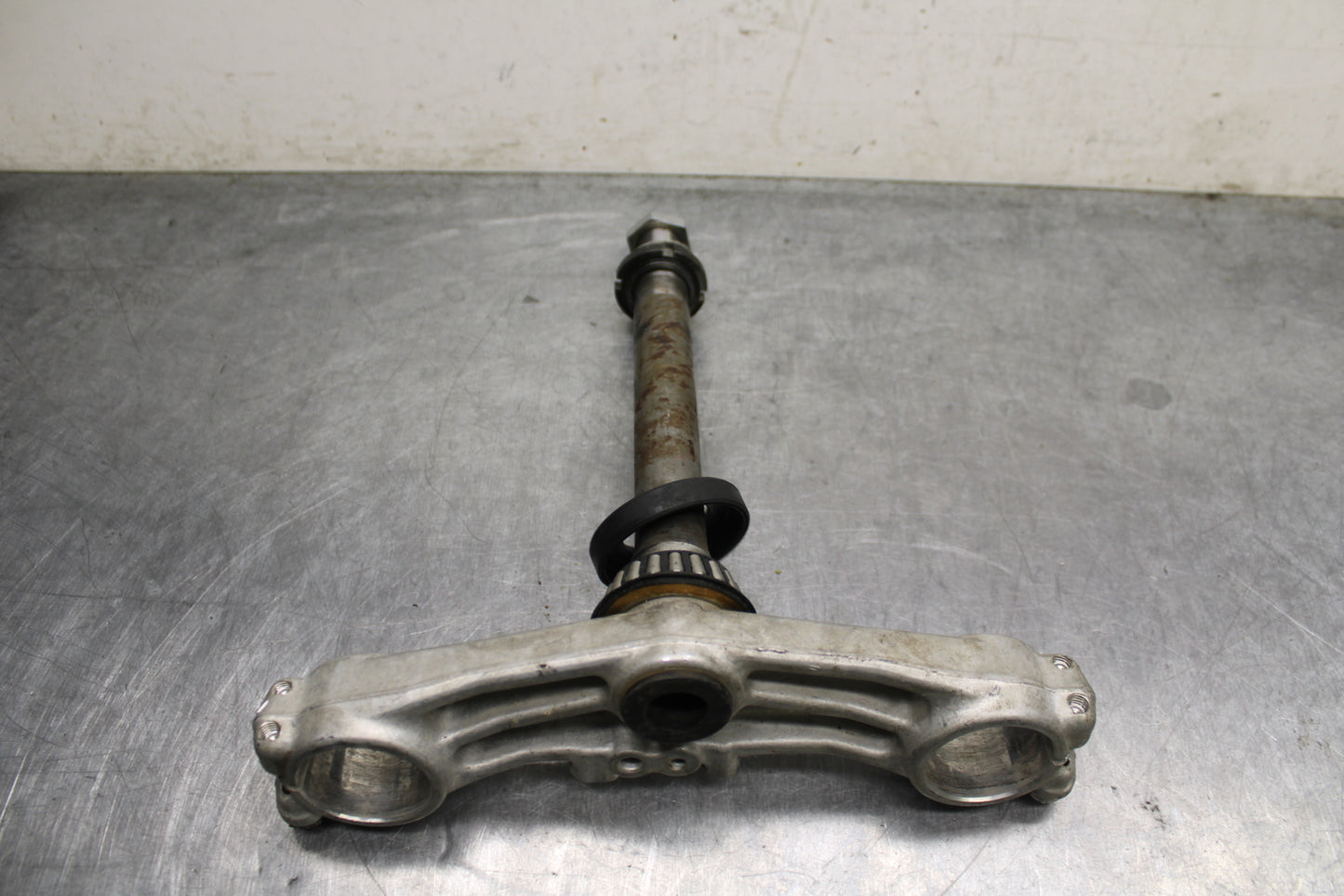 13-16 SUZUKI BANDIT 1250S ABS FRONT FORKS CLAMP LOWER TRIPLE TREE STEM BB134