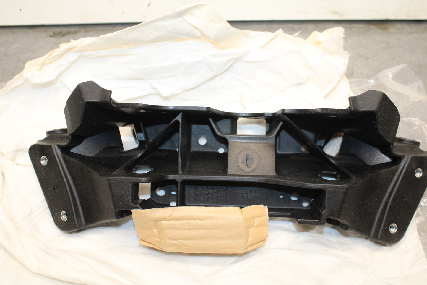 19-23 KAWASAKI NINJA ZX6R UPPER FAIRING MIRROR GAUGES STAY BRACKET BB749