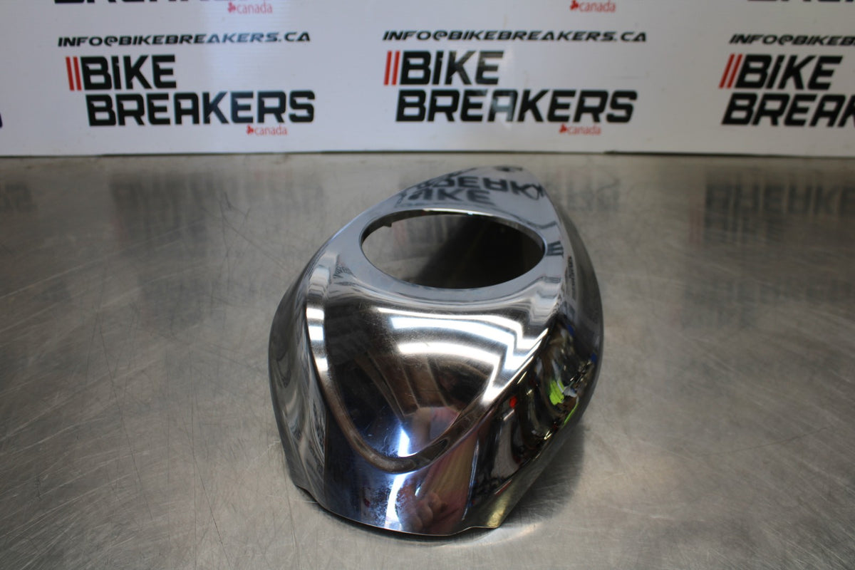 09 YAMAHA V STAR 950 GAS TANK CAP COVER TRIM PANELCOWL FAIRING BB172