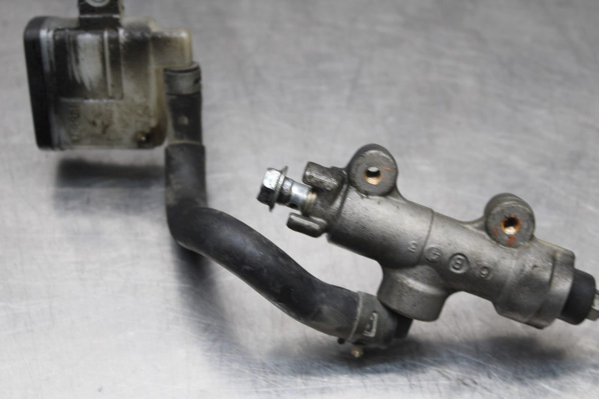 06-07 SUZUKI GSXR600 REAR BACK BRAKE MASTER CYLINDER W RESERVOIR BB836