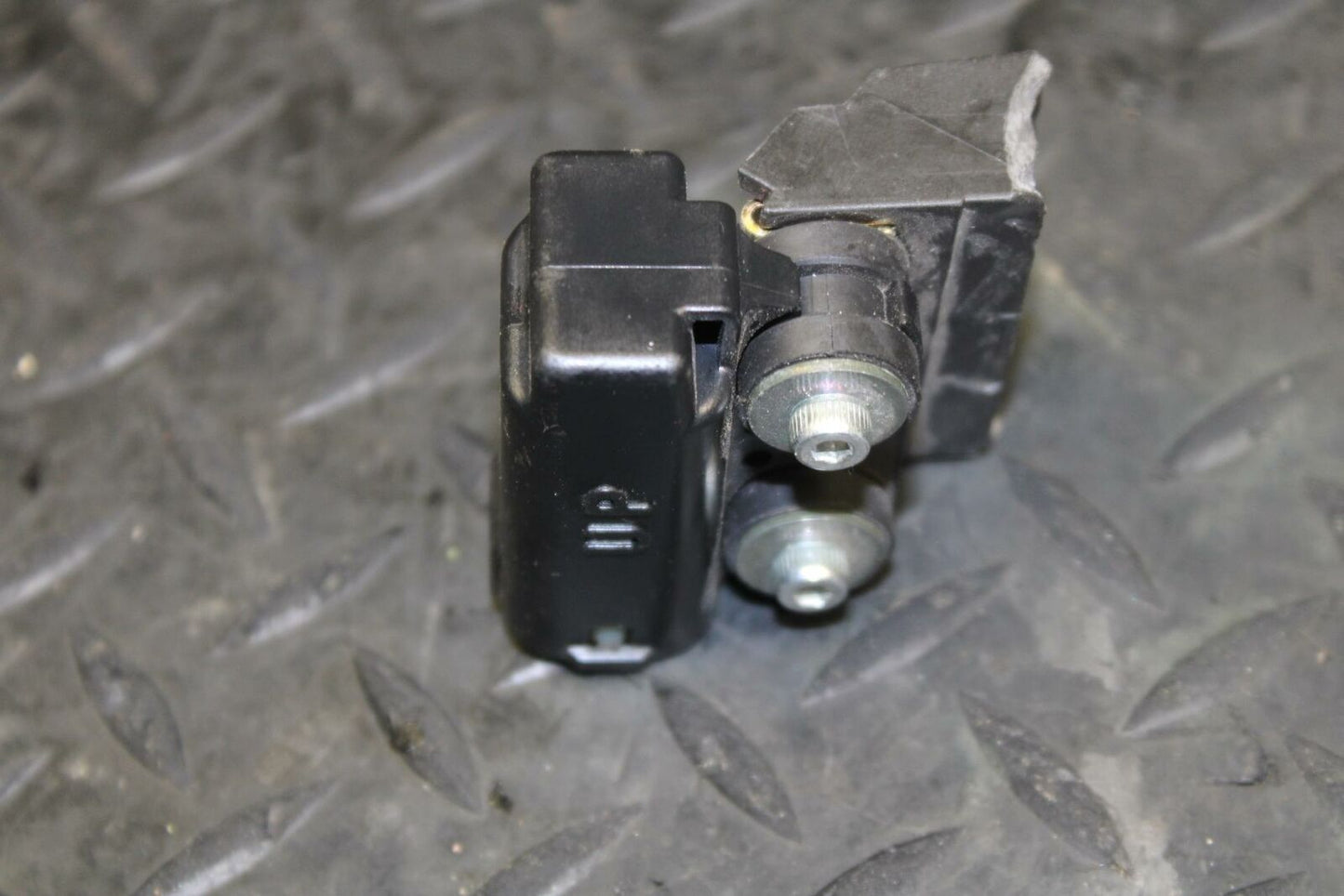07 YAMAHA YZF R1 TIP OVER BANK ANGLE CRASH SENSOR SWITCH  BB191 B