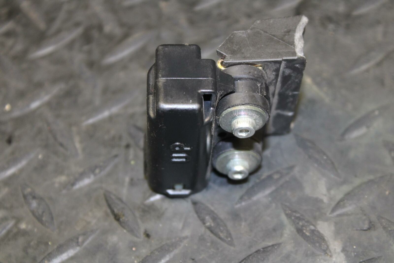 07 YAMAHA YZF R1 TIP OVER BANK ANGLE CRASH SENSOR SWITCH  BB191 B