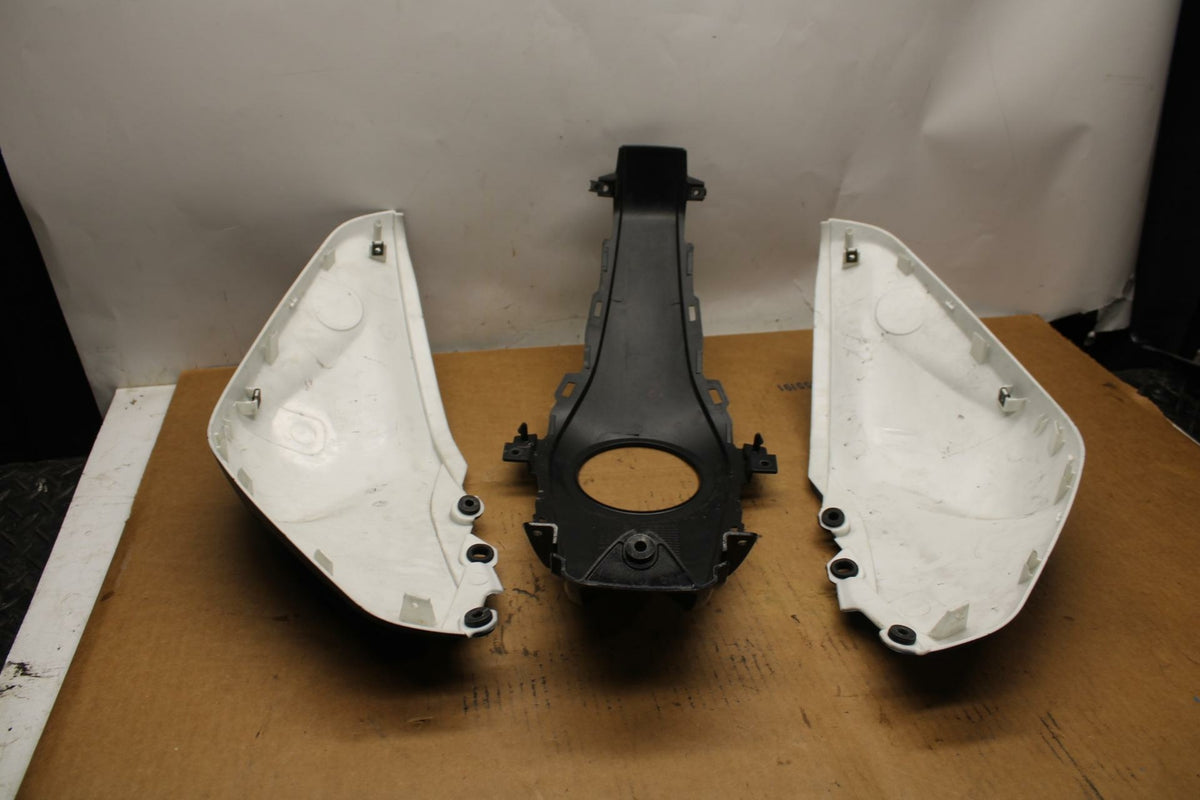 15-17 YAMAHA YZF R3 GAS TANK FUEL CELL COVER FAIRING COWL BB380