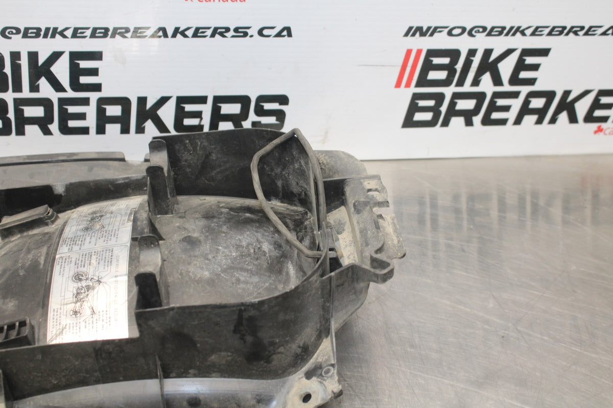 09-10 KAWASAKI ER-6N REAR BACK TAIL UNDERTAIL FAIRING COWL FENDER BB205