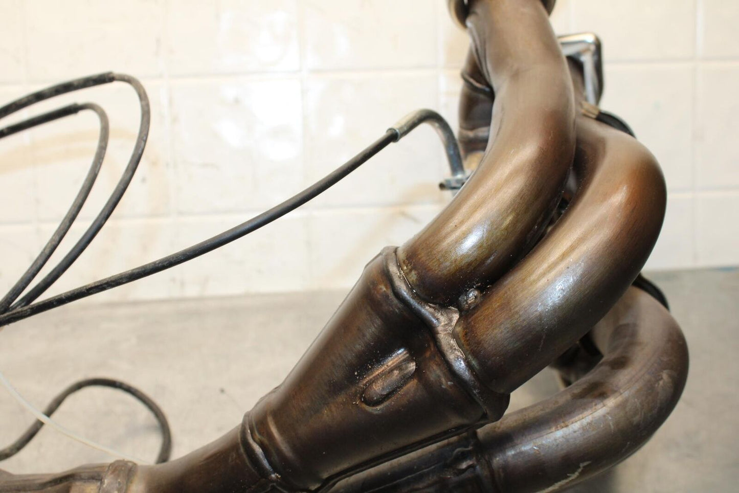 20 SUZUKI GSXR 1000 EXHAUST HEADER PIPES MANIFOLD BB597