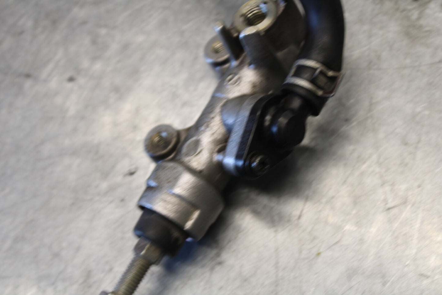 03-07 SUZUKI SV1000S REAR BACK BRAKE MASTER CYLINDER W RESERVOIR BB657