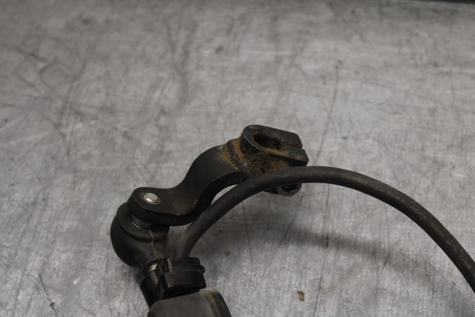 22-24 YAMAHA XSR900 SHIFTER LINKAGE SHIFT LINK PEDAL BB710