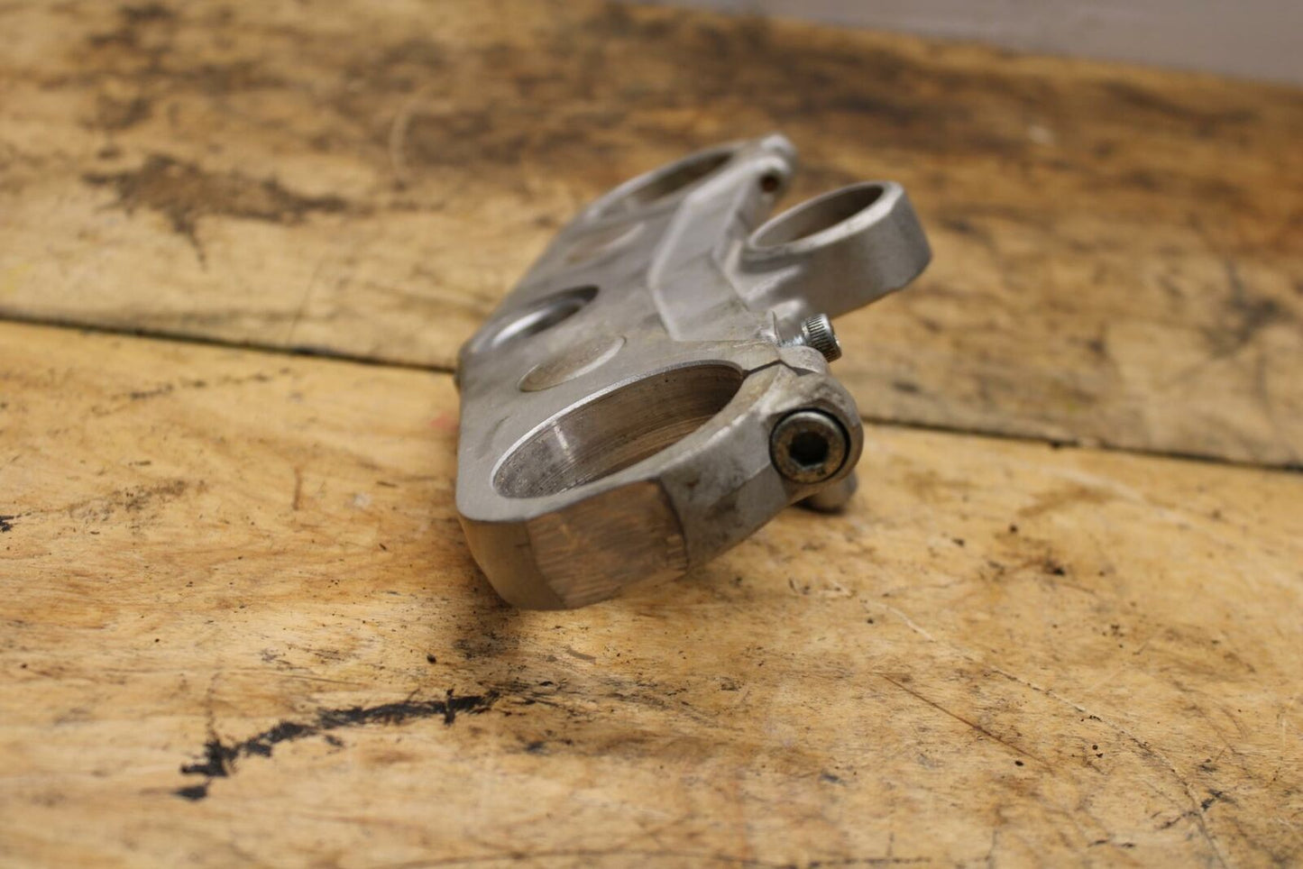91-93 YAMAHA FZR1000 FORKS UPPER TRIPLE TREE CLAMP BB339