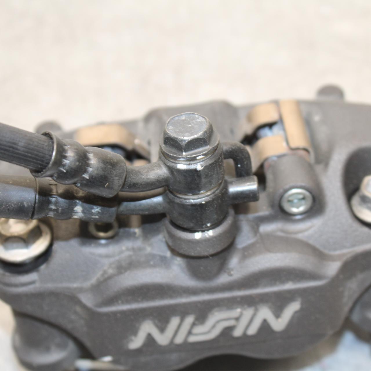 21 KAWASAKI NINJA ZX6R RIGHT LEFT FRONT BRAKE CALIPER SET PAIR CALIPERS BB647